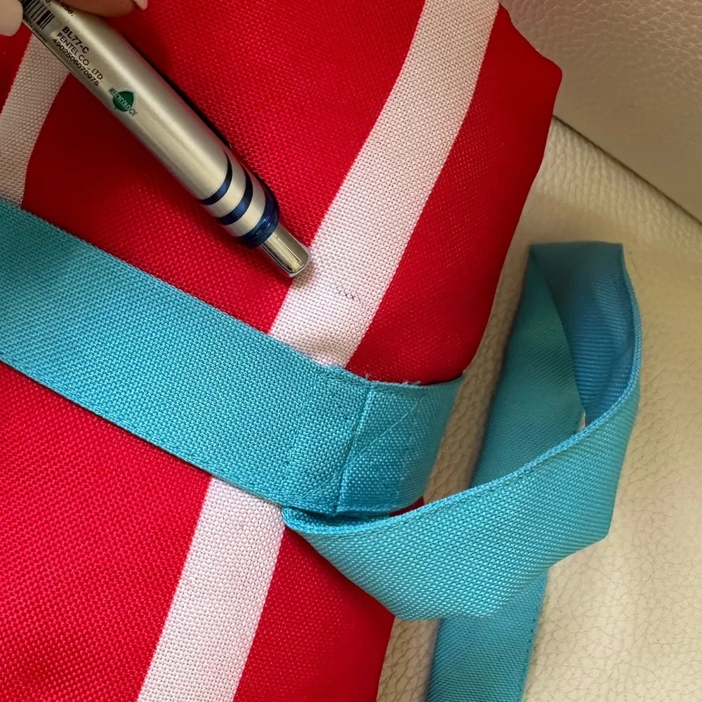 Target Large NWT Fleece / Nylon Picnic Concert Beach Camping Backyard Blanket